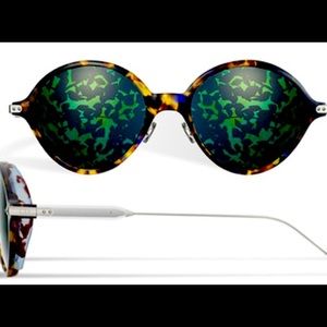 Dior Umbrage Vintage Style Round
Sunglasses Blue Havana-Palladium/Pattern Green